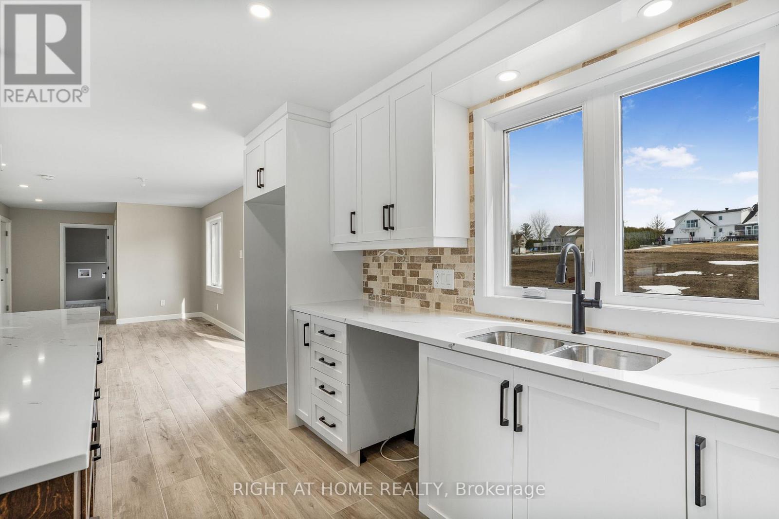 170 Gascon Street, Alfred And Plantagenet, Ontario K0B 1J0 - Photo 14 - X12220369