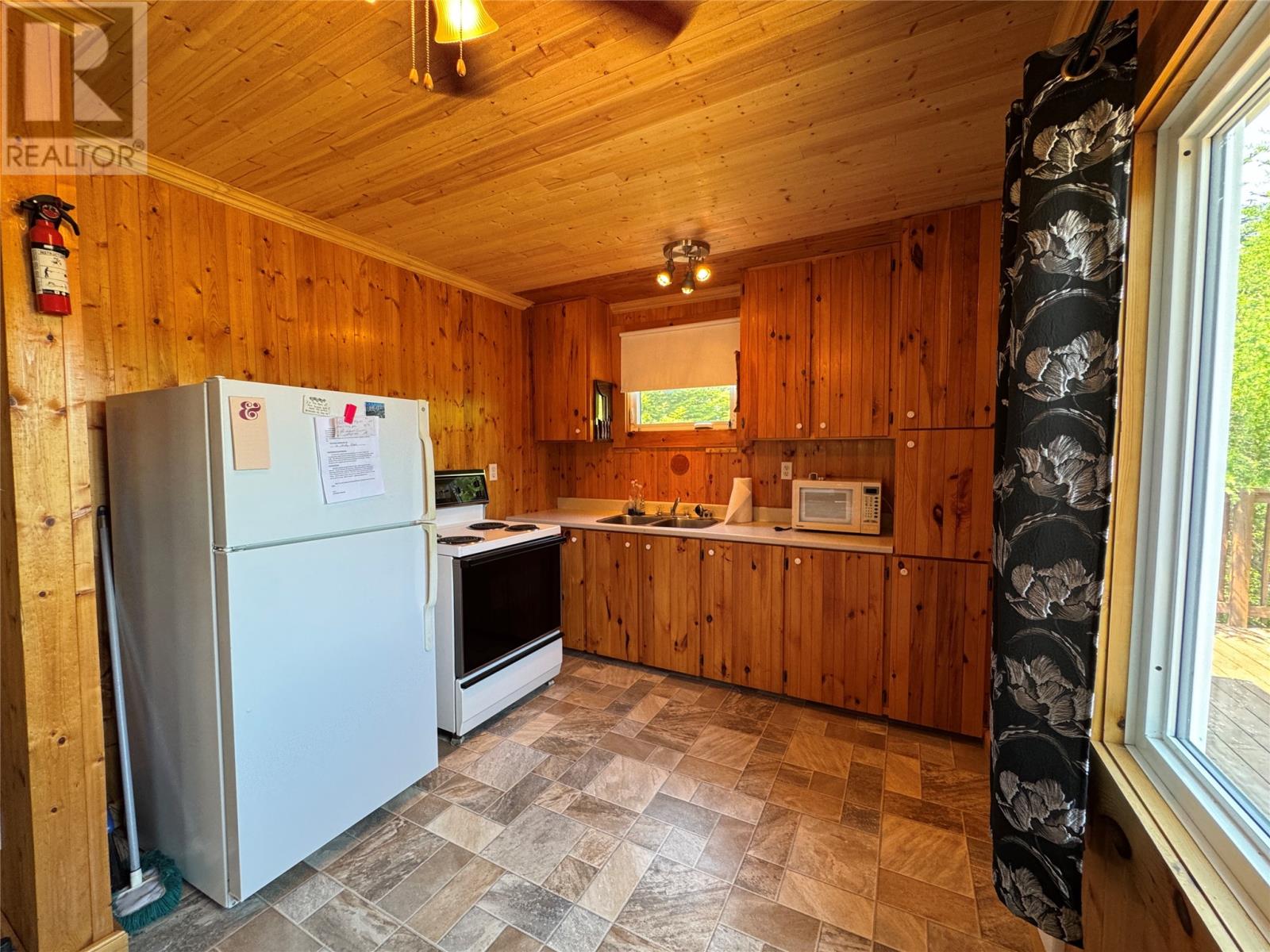 6 Gully Road, Hodgewater Line, Newfoundland & Labrador  A1W 5L9 - Photo 8 - 1286834