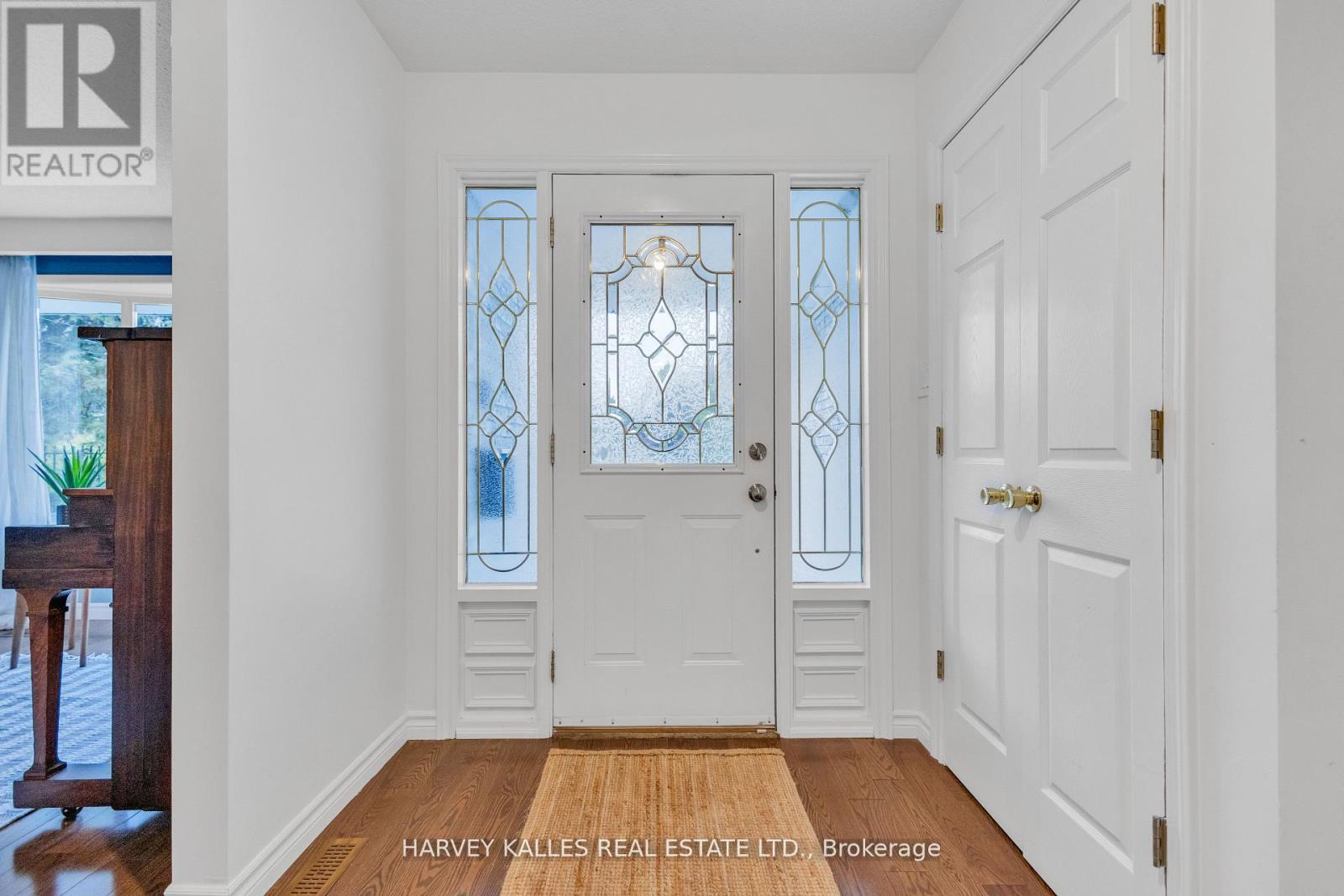Property at 534 OAKWOOD DRIVE image 4