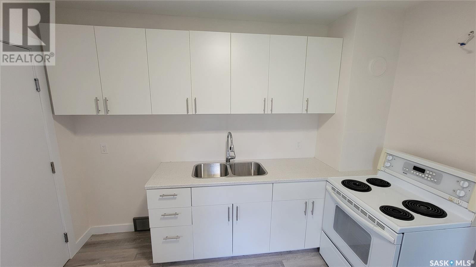 A&b 1824 Winnipeg Street, Regina, Saskatchewan  S4P 1G2 - Photo 10 - SK011310