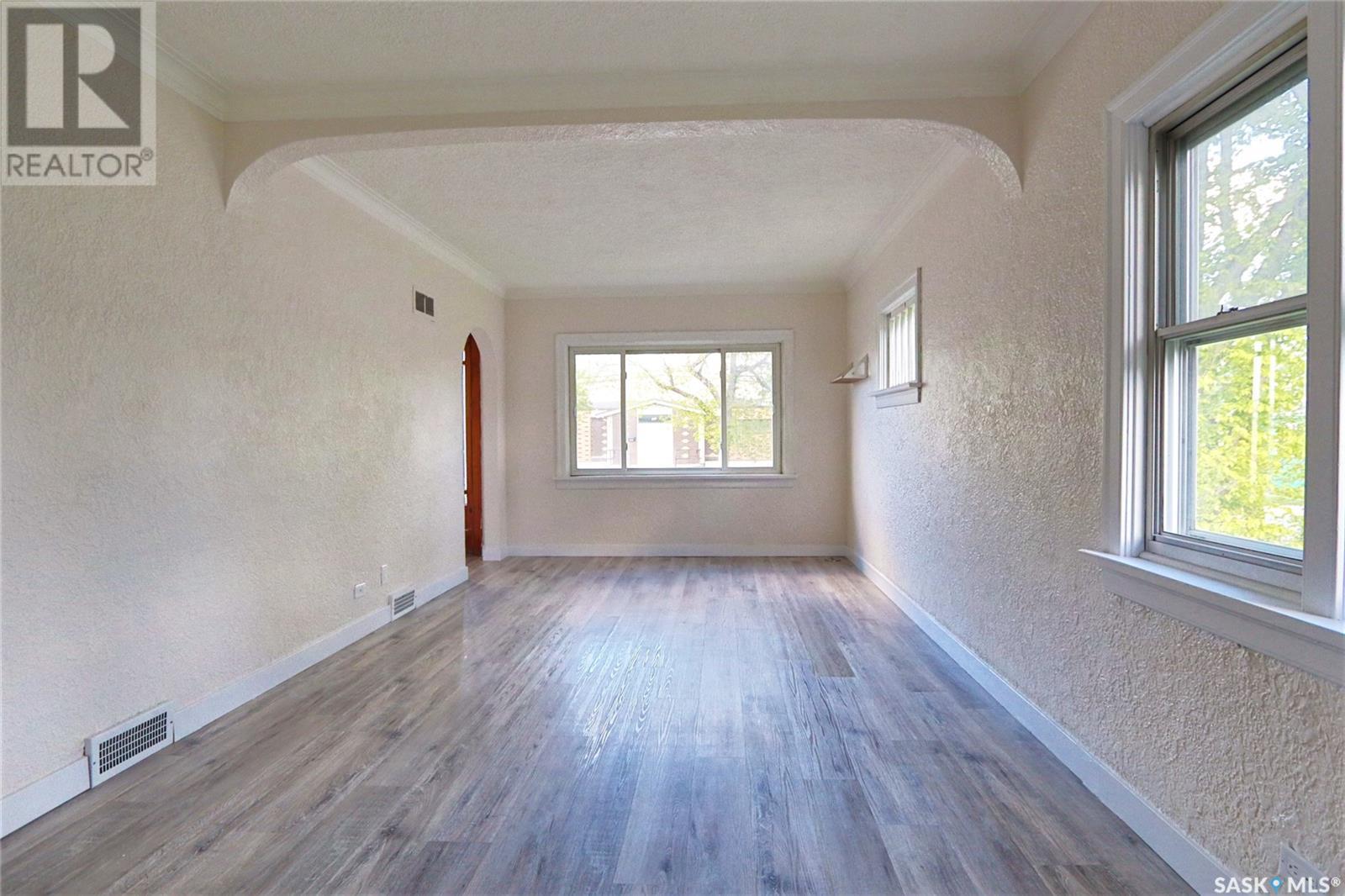 A&b 1824 Winnipeg Street, Regina, Saskatchewan  S4P 1G2 - Photo 4 - SK011310