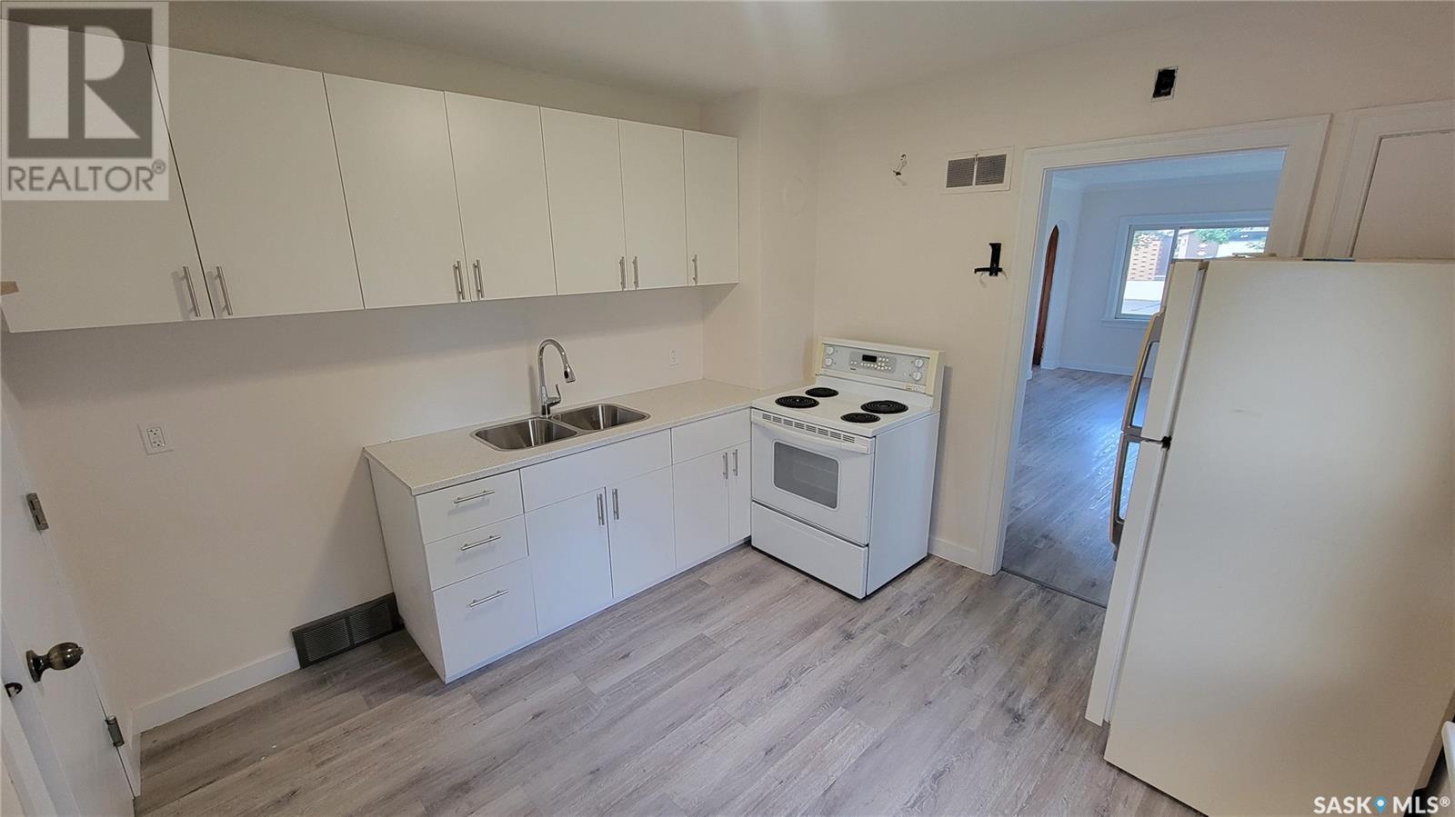 A&b 1824 Winnipeg Street, Regina, Saskatchewan  S4P 1G2 - Photo 8 - SK011310