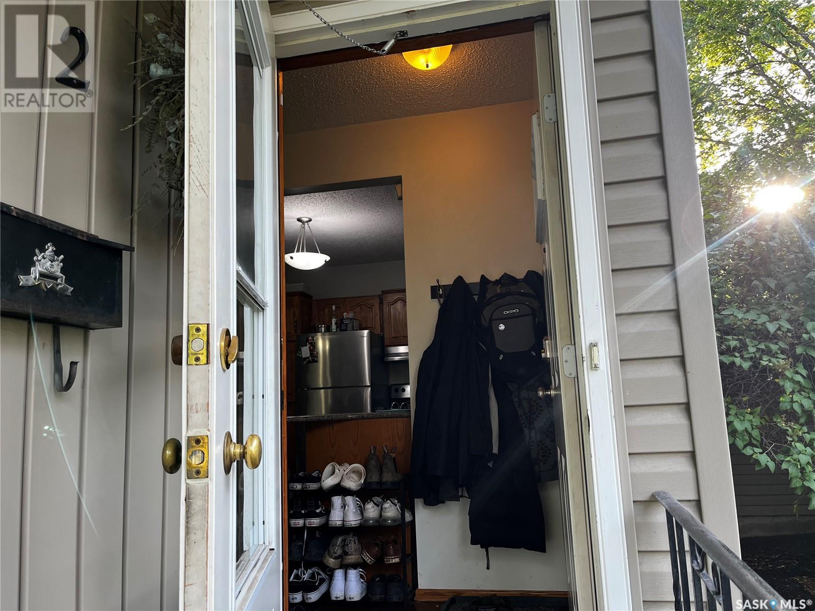 Property at 302 McKinnon AVENUE S image 3