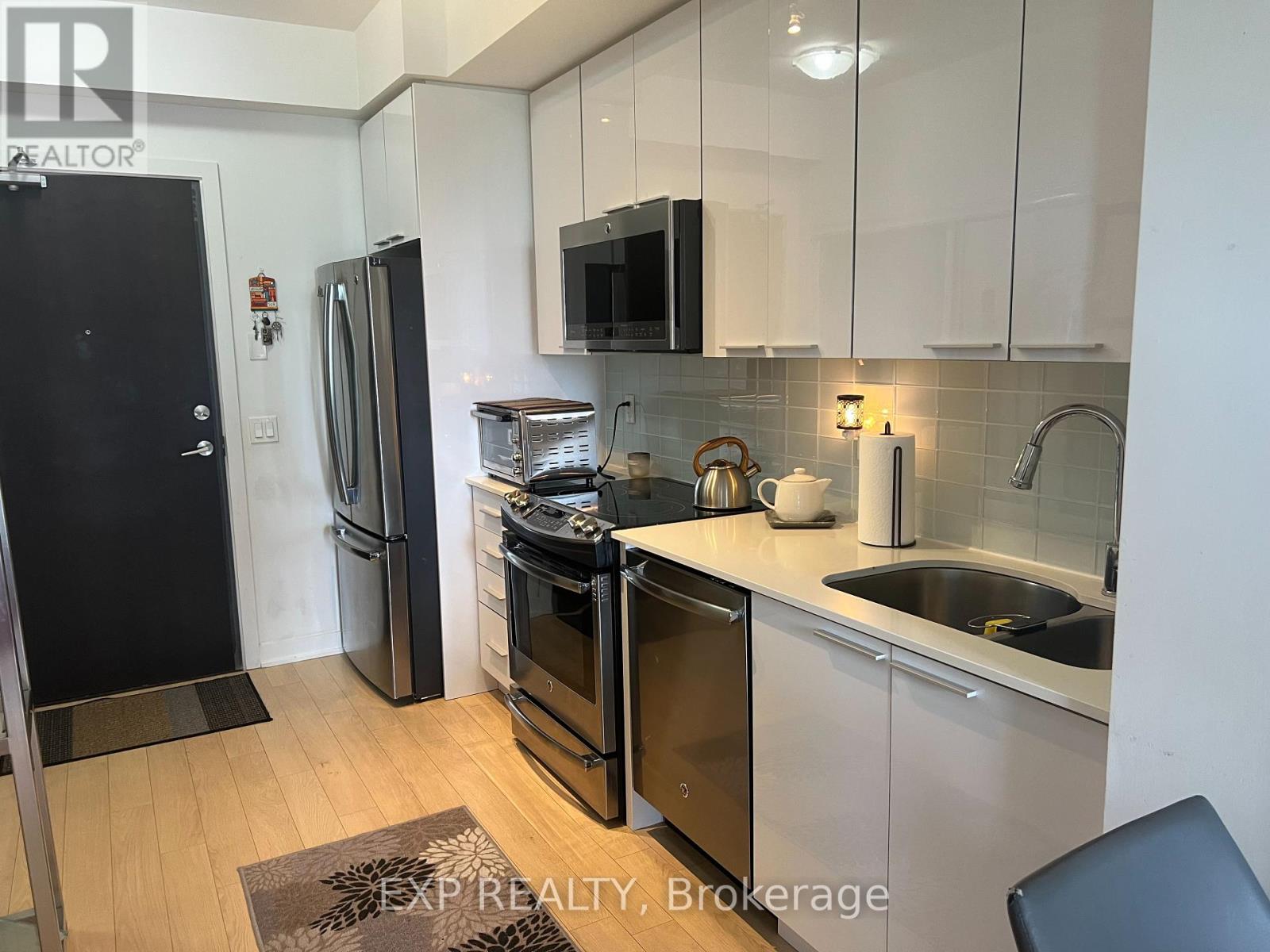 2006 - 10 Park Lawn Road, Toronto (Mimico), Ontario  M8V 0H9 - Photo 13 - W12249259