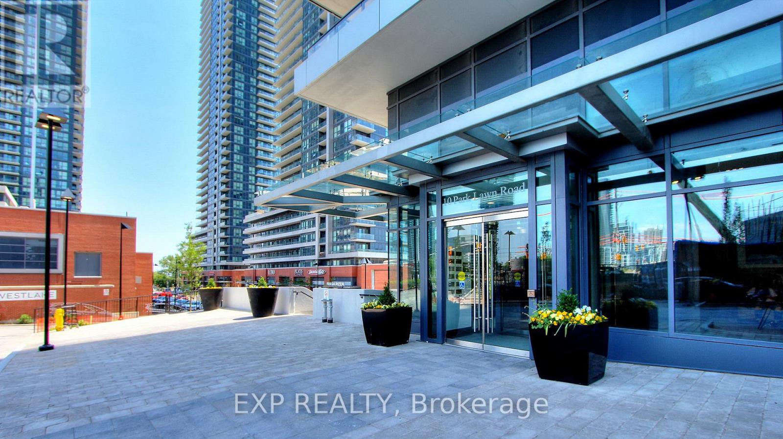 2006 - 10 Park Lawn Road, Toronto (Mimico), Ontario  M8V 0H9 - Photo 3 - W12249259