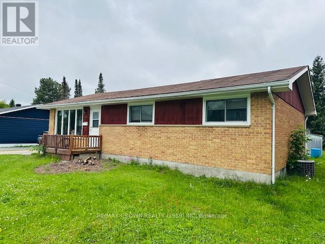 12 Winnipeg Street, Kapuskasing, Ontario  P5N 1Z2 - Photo 4 - T12256117