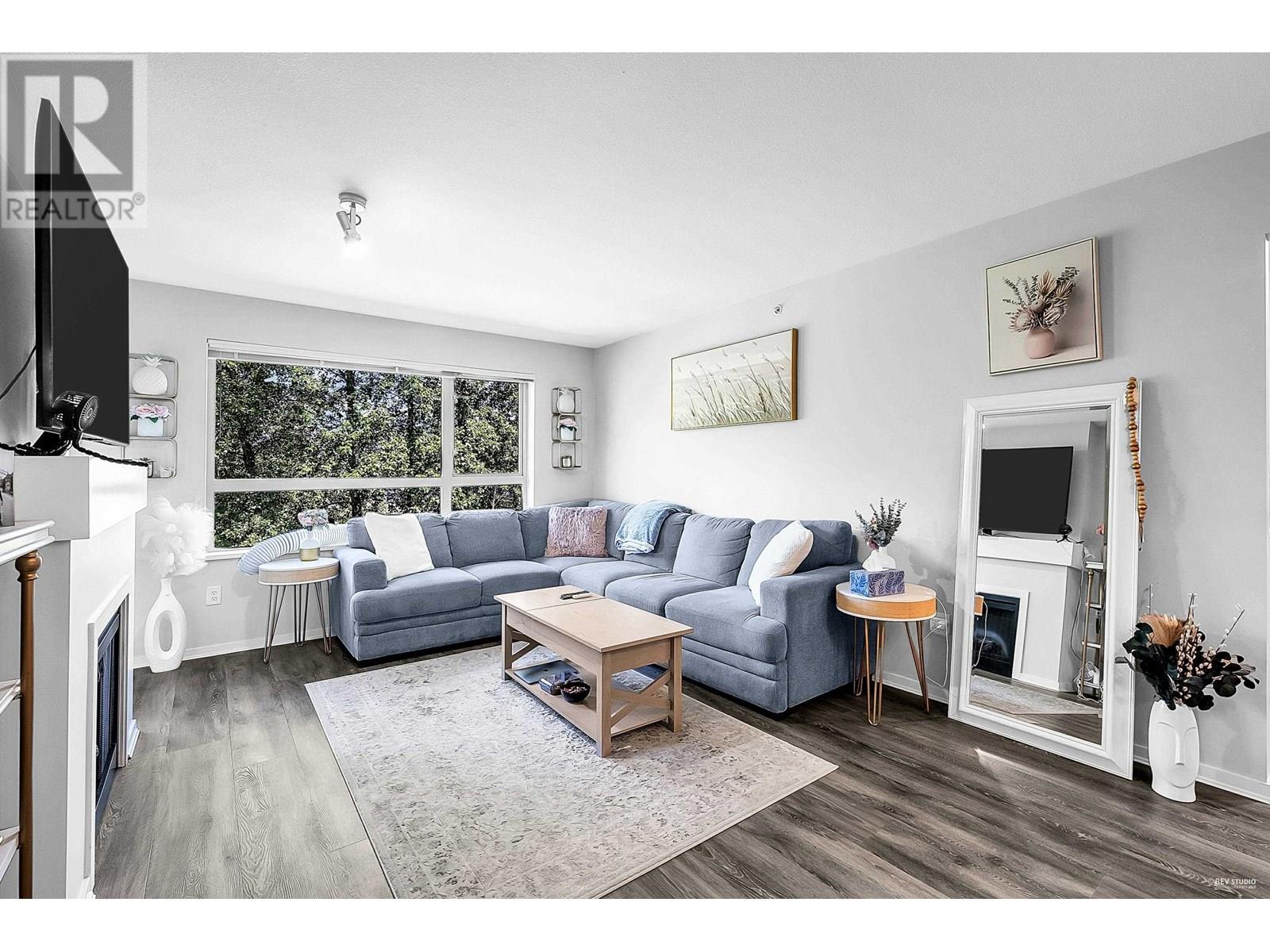 422 700 Klahanie Drive, Port Moody, British Columbia  V3H 5L3 - Photo 2 - R3022332