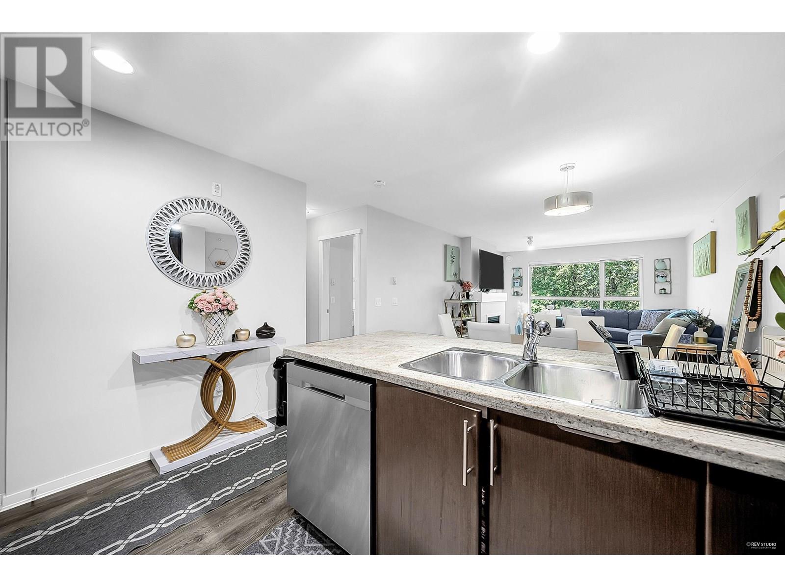 422 700 Klahanie Drive, Port Moody, British Columbia  V3H 5L3 - Photo 7 - R3022332