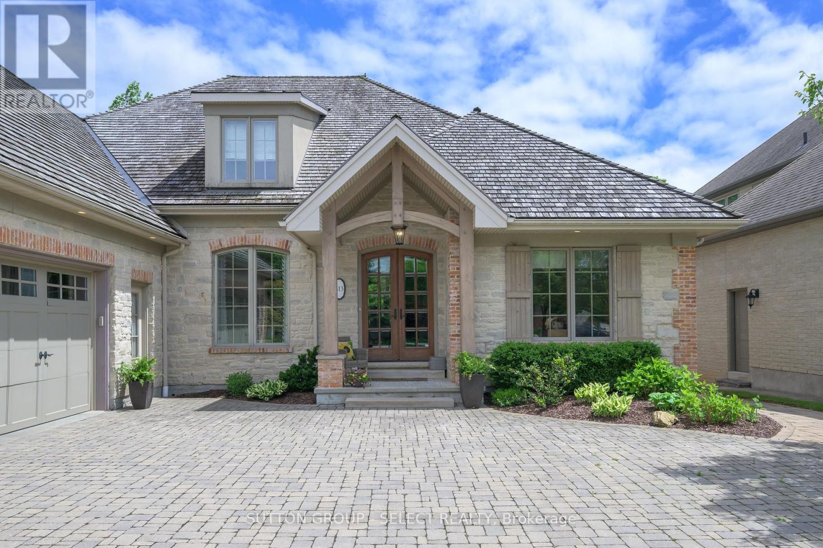 Property at 613 EAGLETRACE DRIVE image 2