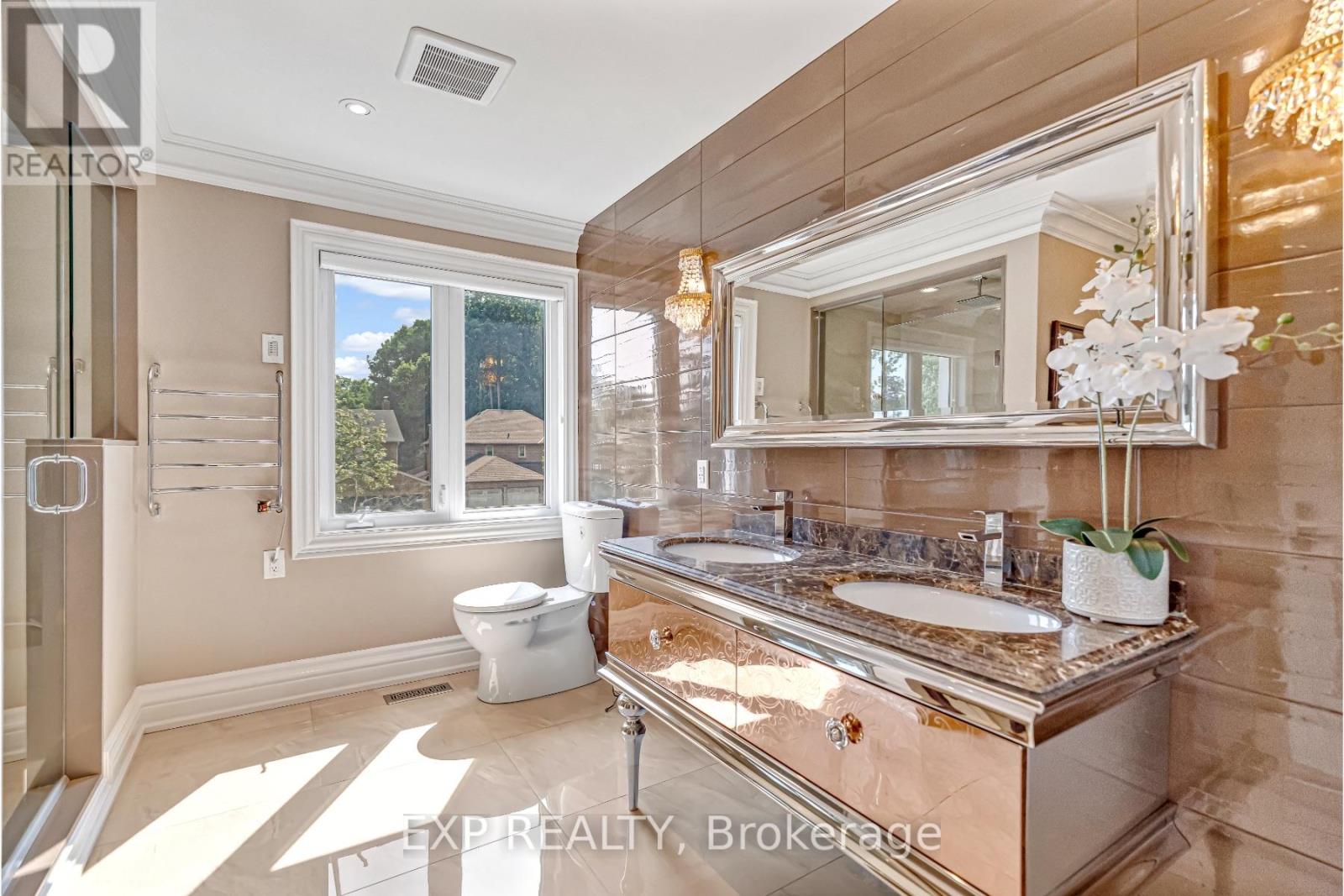 96 Kenpark Avenue, Brampton (Snelgrove), Ontario  L6Z 3K4 - Photo 27 - W12258009