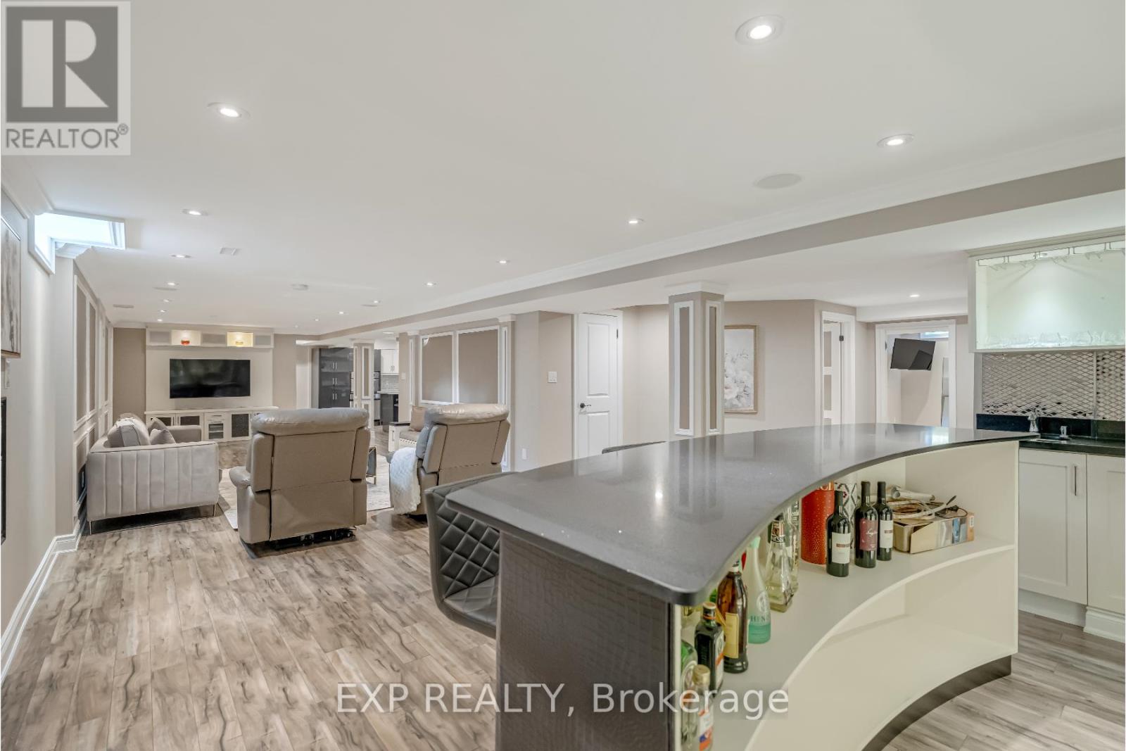 96 Kenpark Avenue, Brampton (Snelgrove), Ontario  L6Z 3K4 - Photo 37 - W12258009
