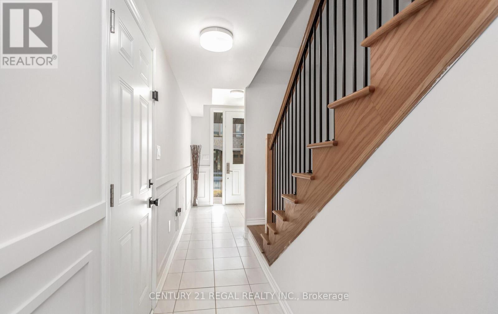 Property at 24 ARCOLA STREET image 2