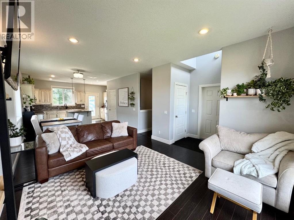Property at 10 Riverstone Road image 4