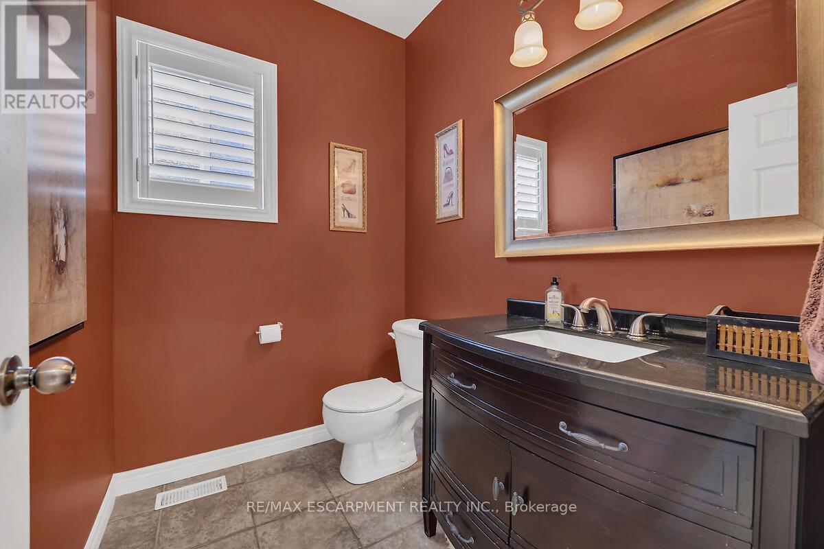 4 Moonstone Court, Hamilton, Ontario  L9B 2Y1 - Photo 21 - X12258016