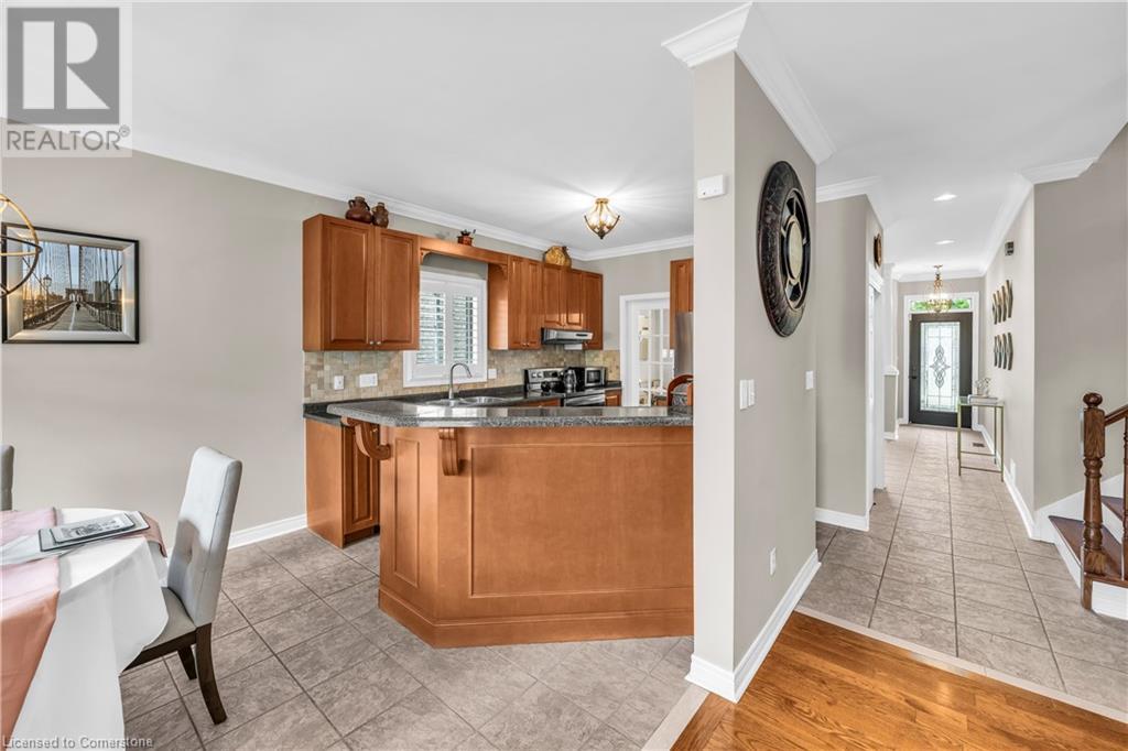 38 Sunbeam Drive, Hamilton, Ontario  L9B 2X9 - Photo 8 - 40747309