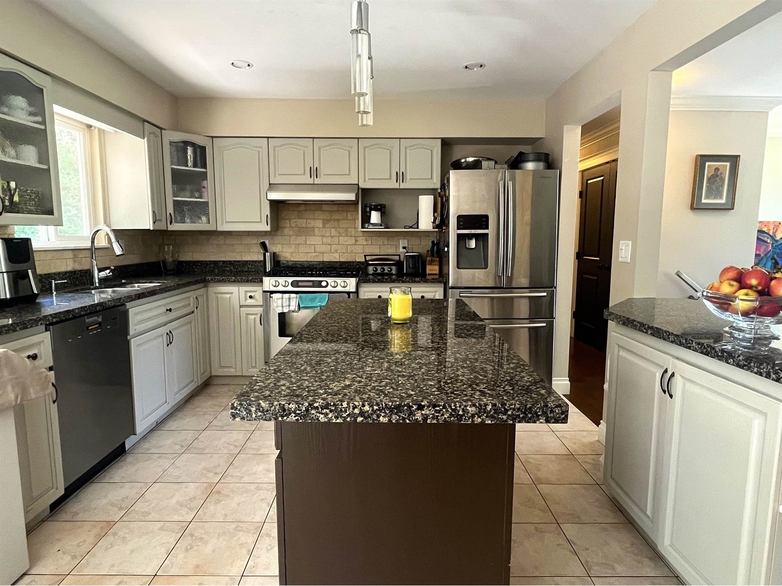 1901 Iris Place, Surrey, British Columbia  V4A 5E4 - Photo 9 - R2997317