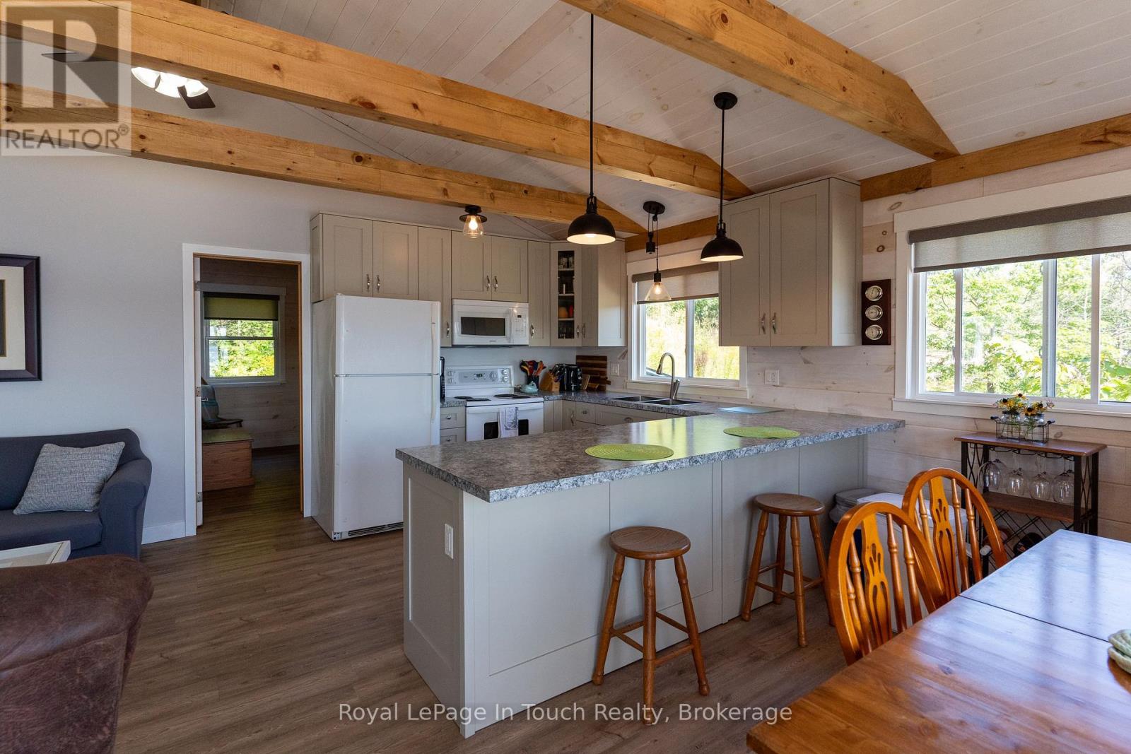 6980 Island 1810, Georgian Bay, Ontario  P0E 1E0 - Photo 4 - X12230985