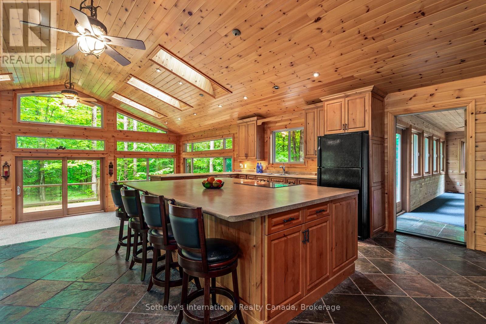 4 Amik Lane, Christian Island 30, Ontario  L9M 0A9 - Photo 4 - S12216392
