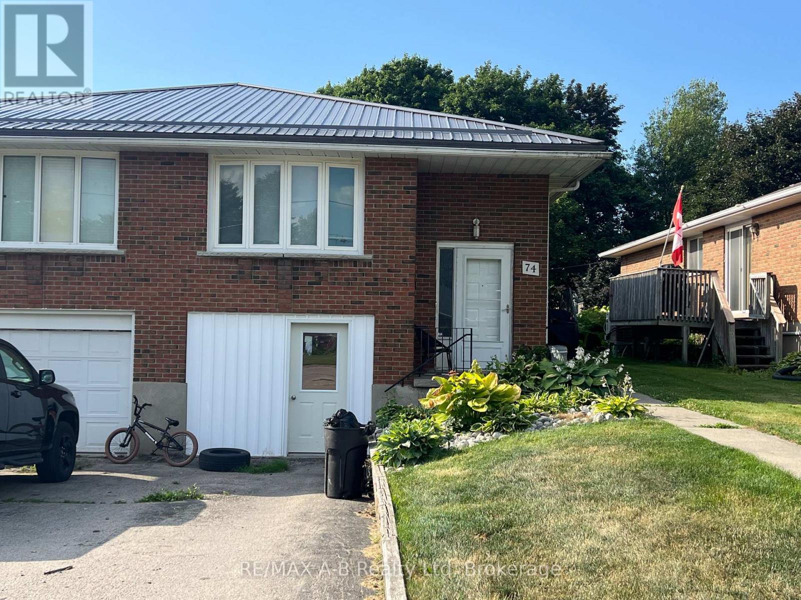 74 ADAM STREET, east zorra-tavistock (tavistock), Ontario