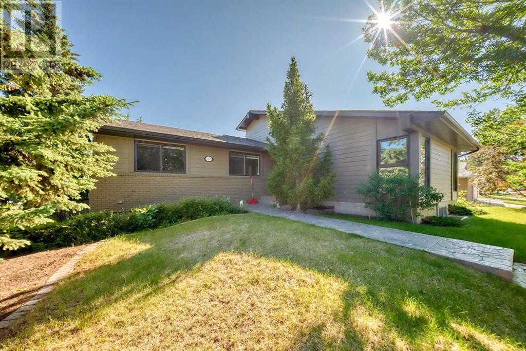 Property at 3020 Palliser Drive SW image 2