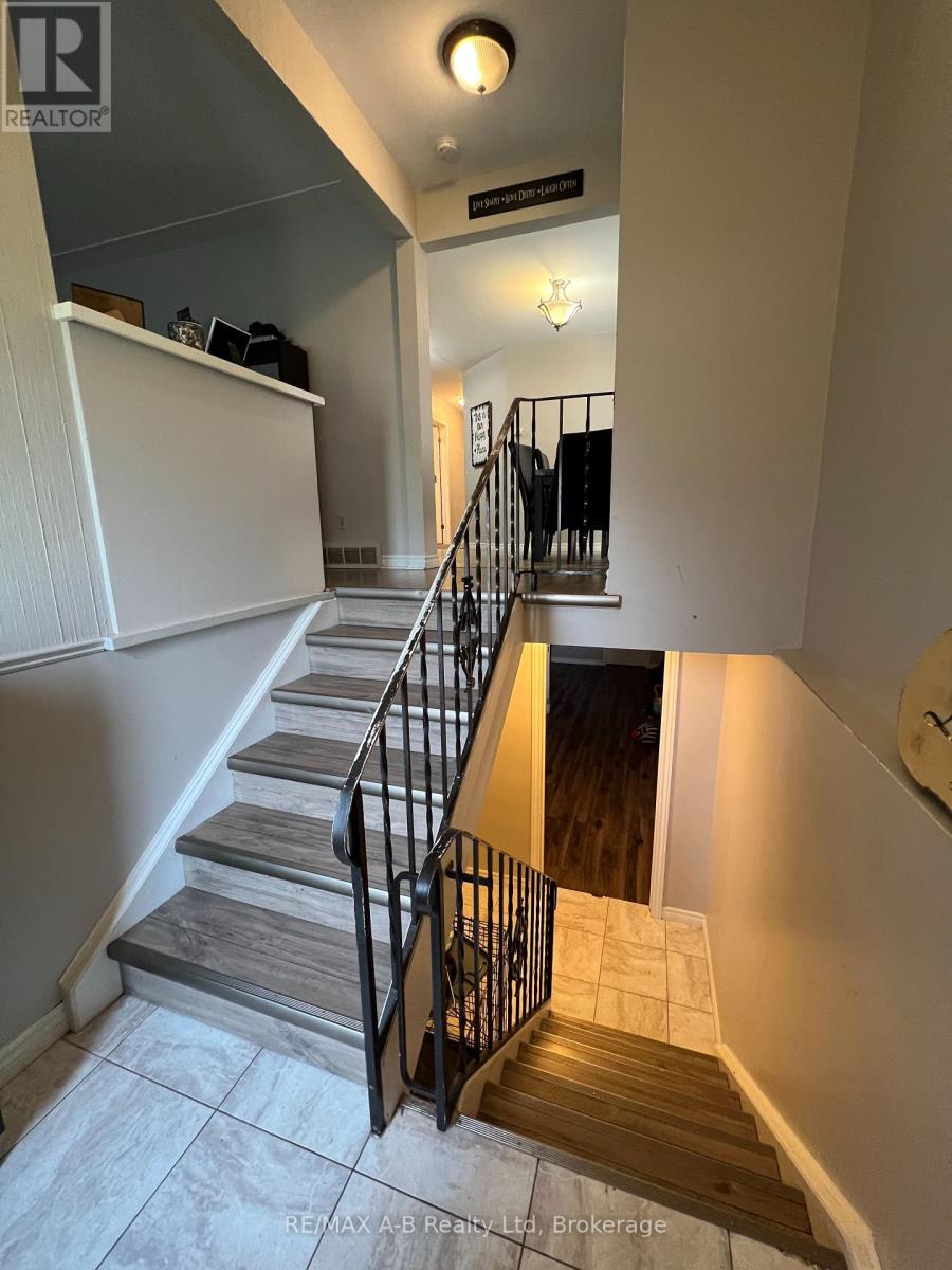 74 Adam Street, East Zorra-Tavistock (Tavistock), Ontario  N0B 2R0 - Photo 18 - X12148689