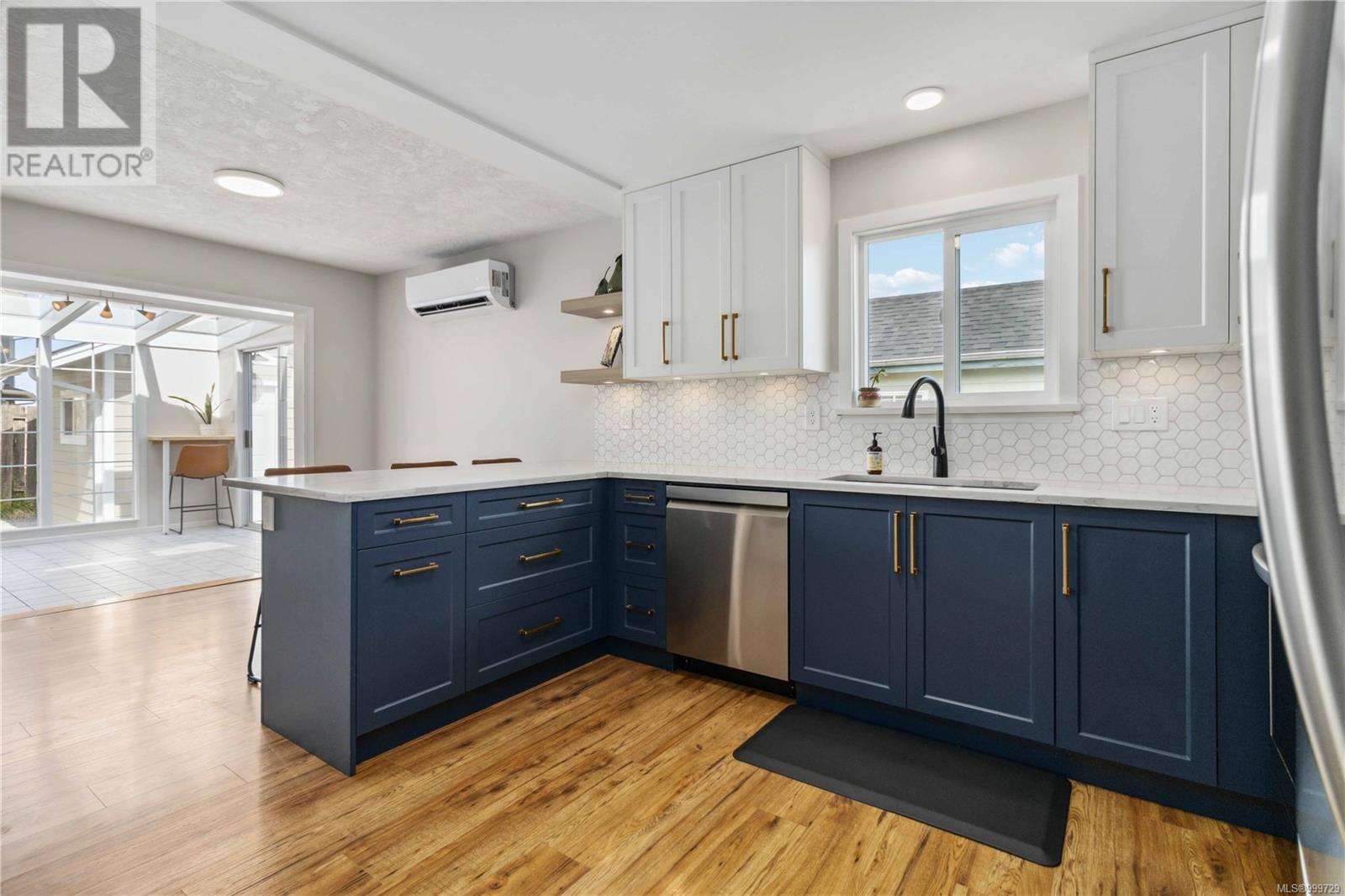 Property at 9620 Barnes Pl image 3