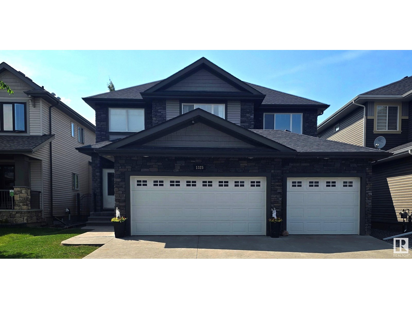 Property at 1325 ADAMSON DR SW SW image 3