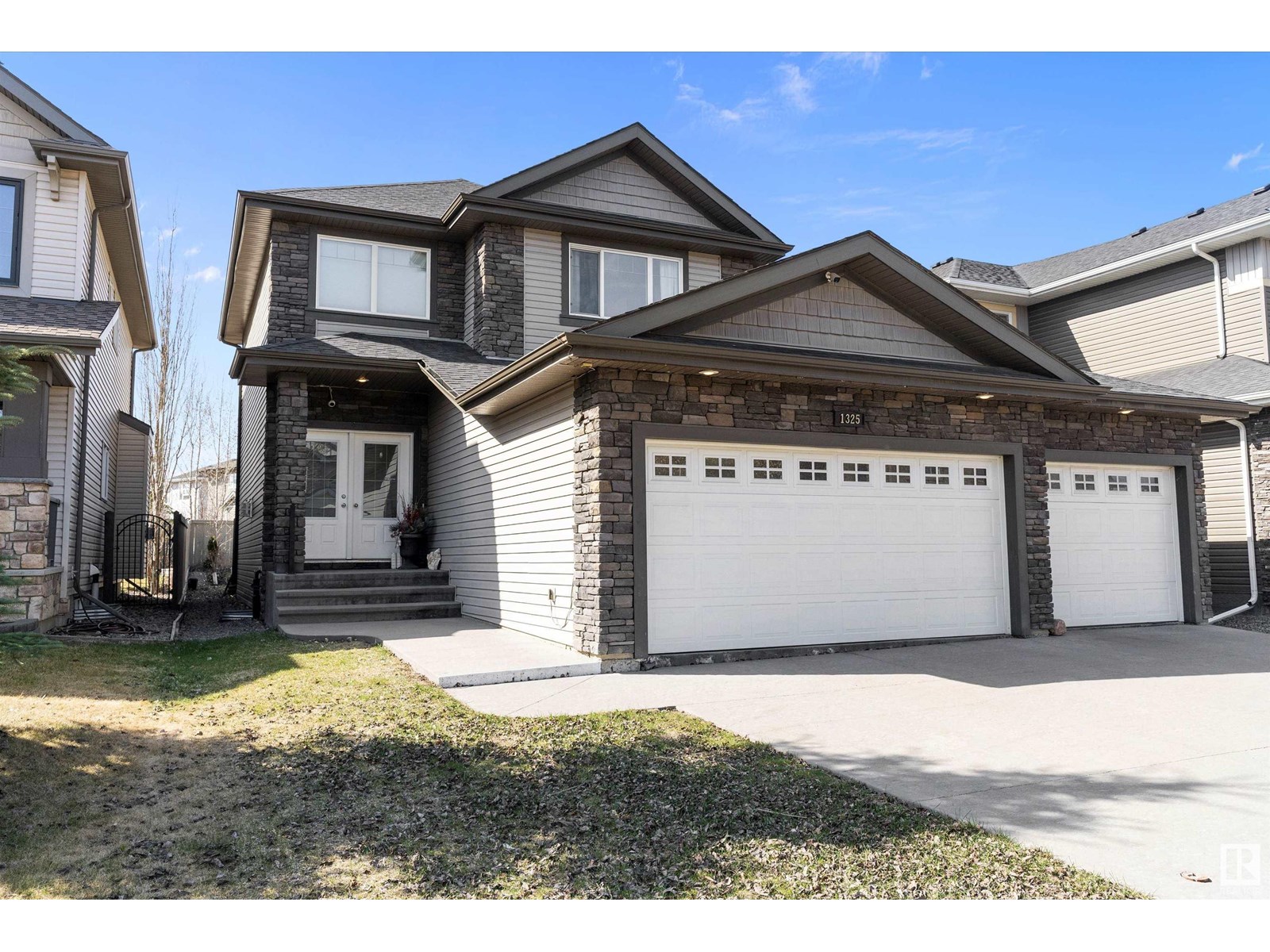 Property at 1325 ADAMSON DR SW SW image 2