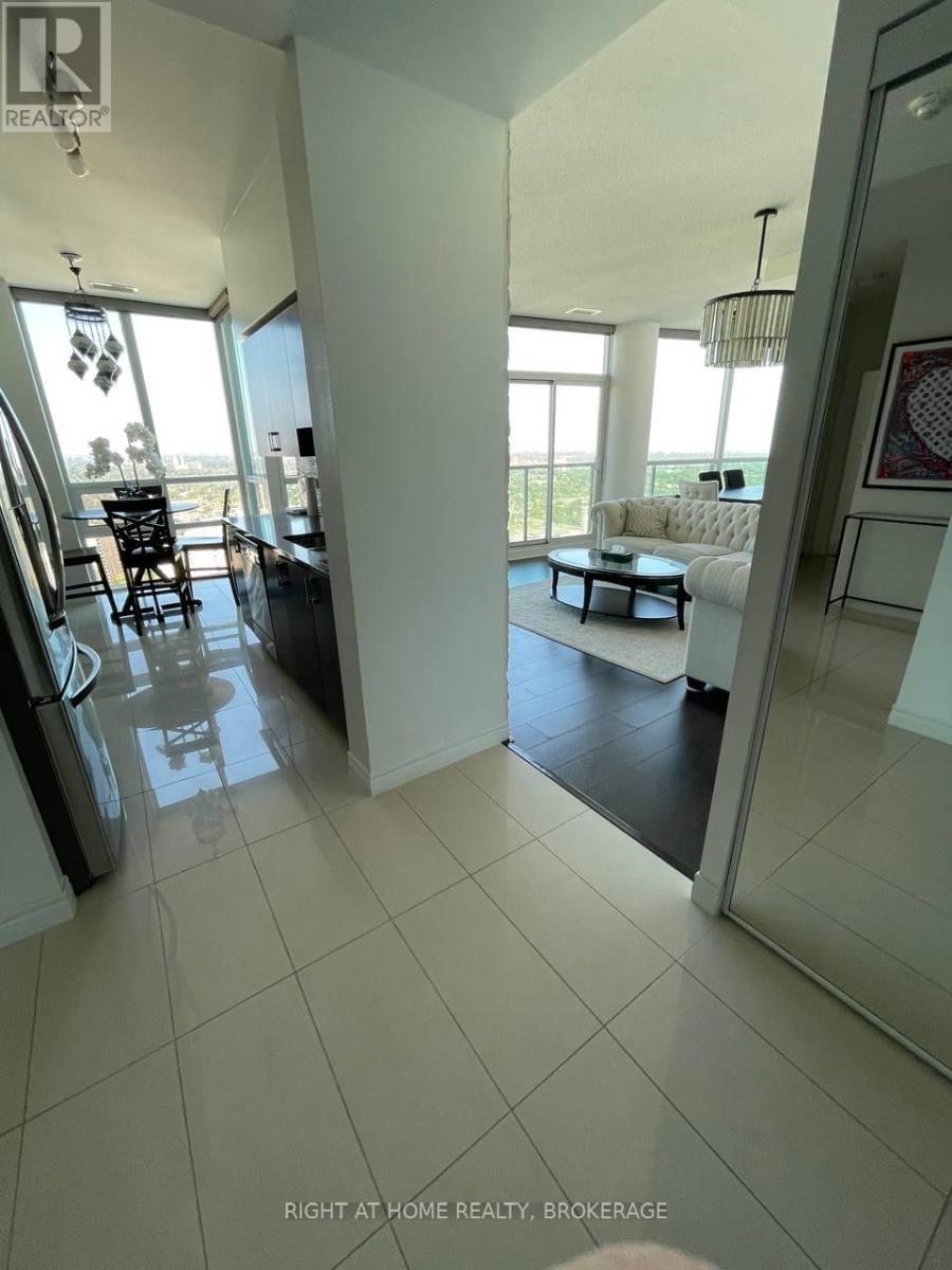 Ph101 - 208 Enfield Place, Mississauga (City Centre), Ontario  L5B 0G8 - Photo 6 - W12258089