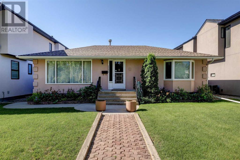 Property at 1731 46 Avenue SW image 2