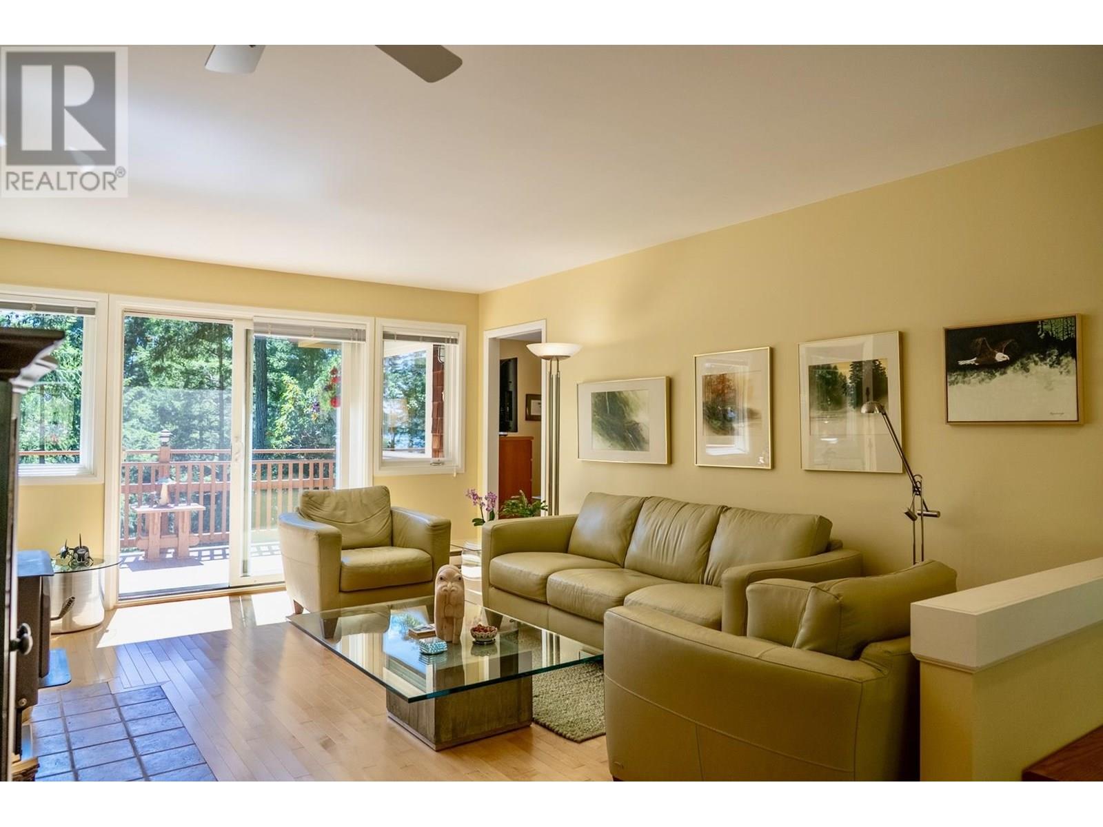 Property at 2622 LIGHTHOUSE LANE image 4