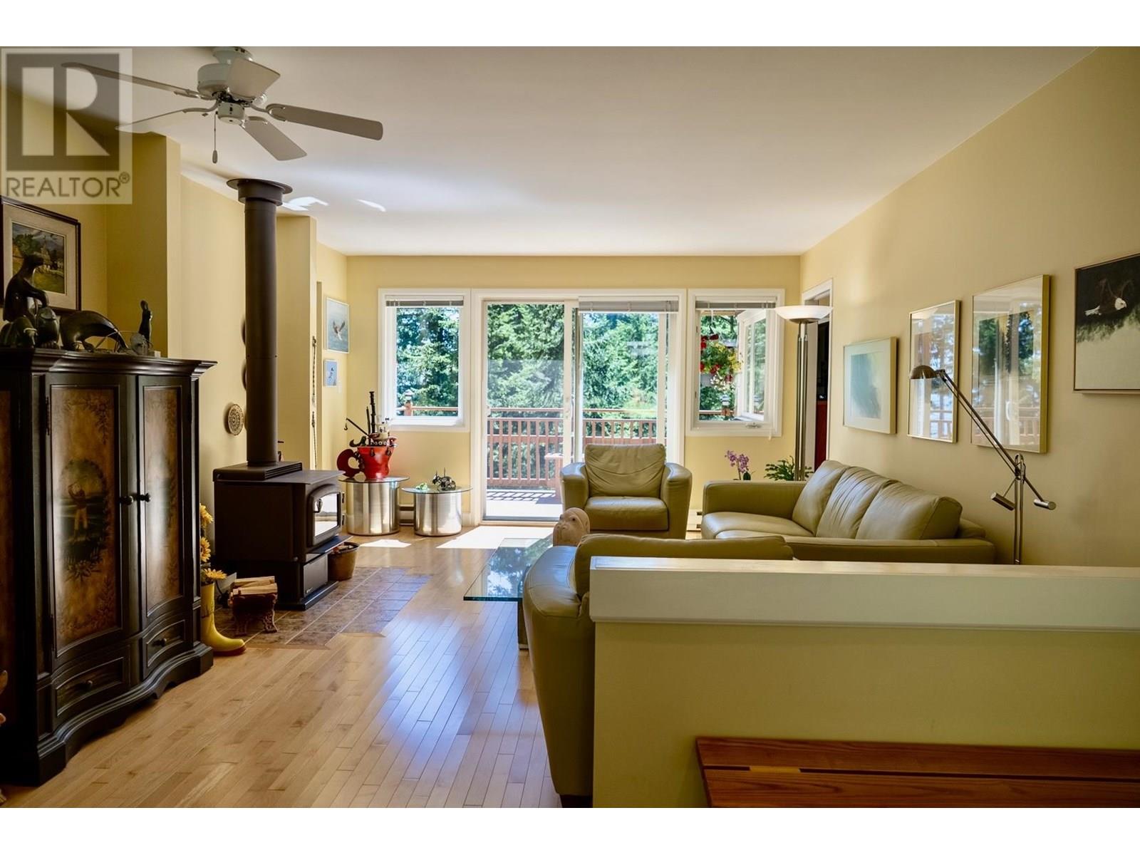 Property at 2622 LIGHTHOUSE LANE image 5