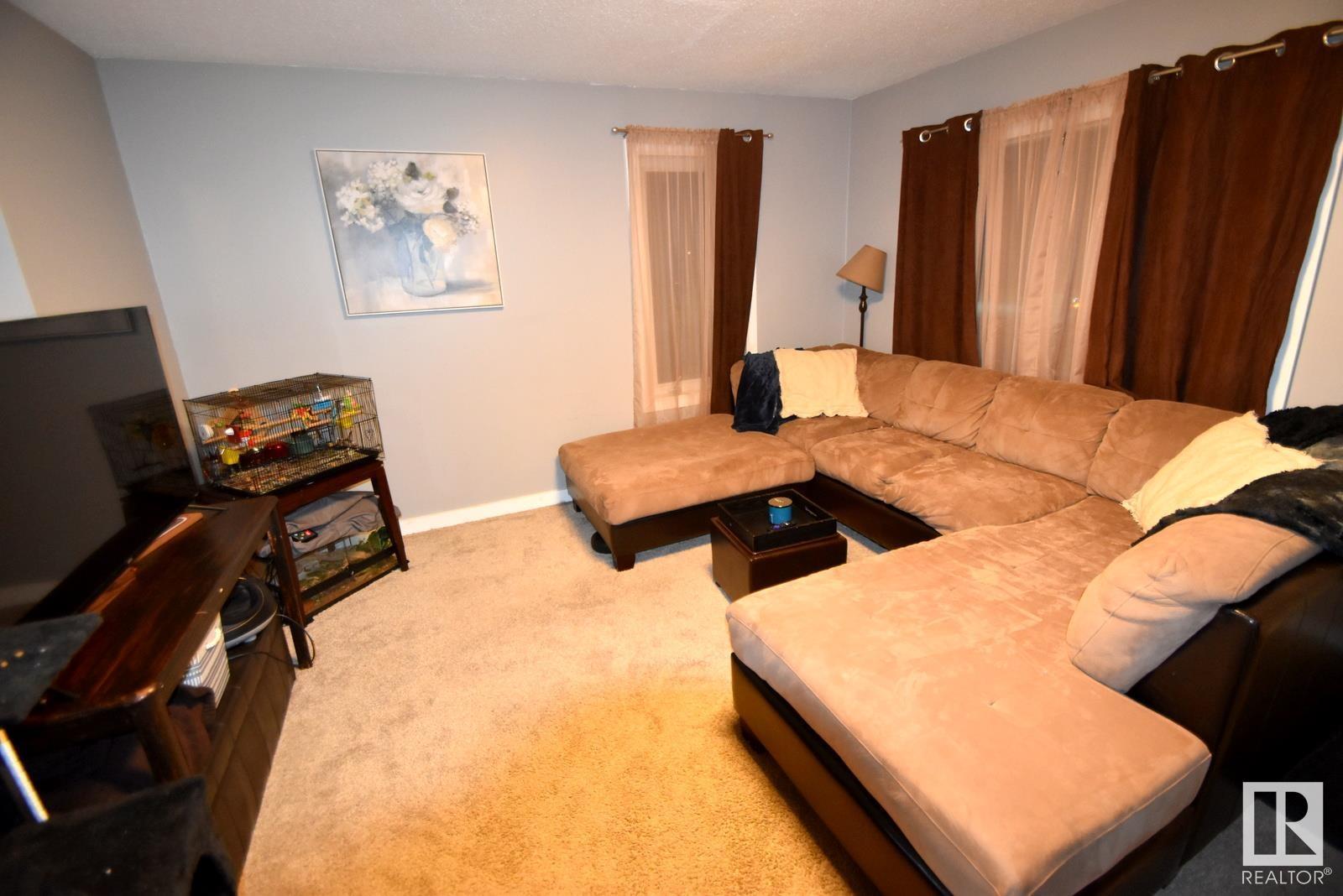 Property at 11544 88 ST NW image 3