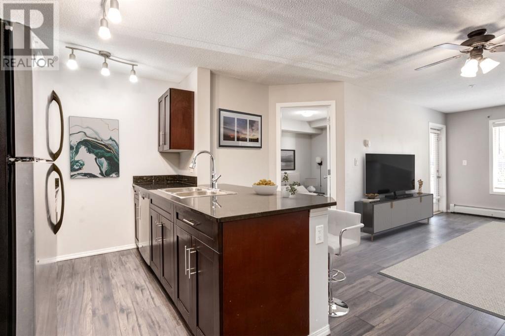 Property at 2108, 403 Mackenzie Way SW image 2