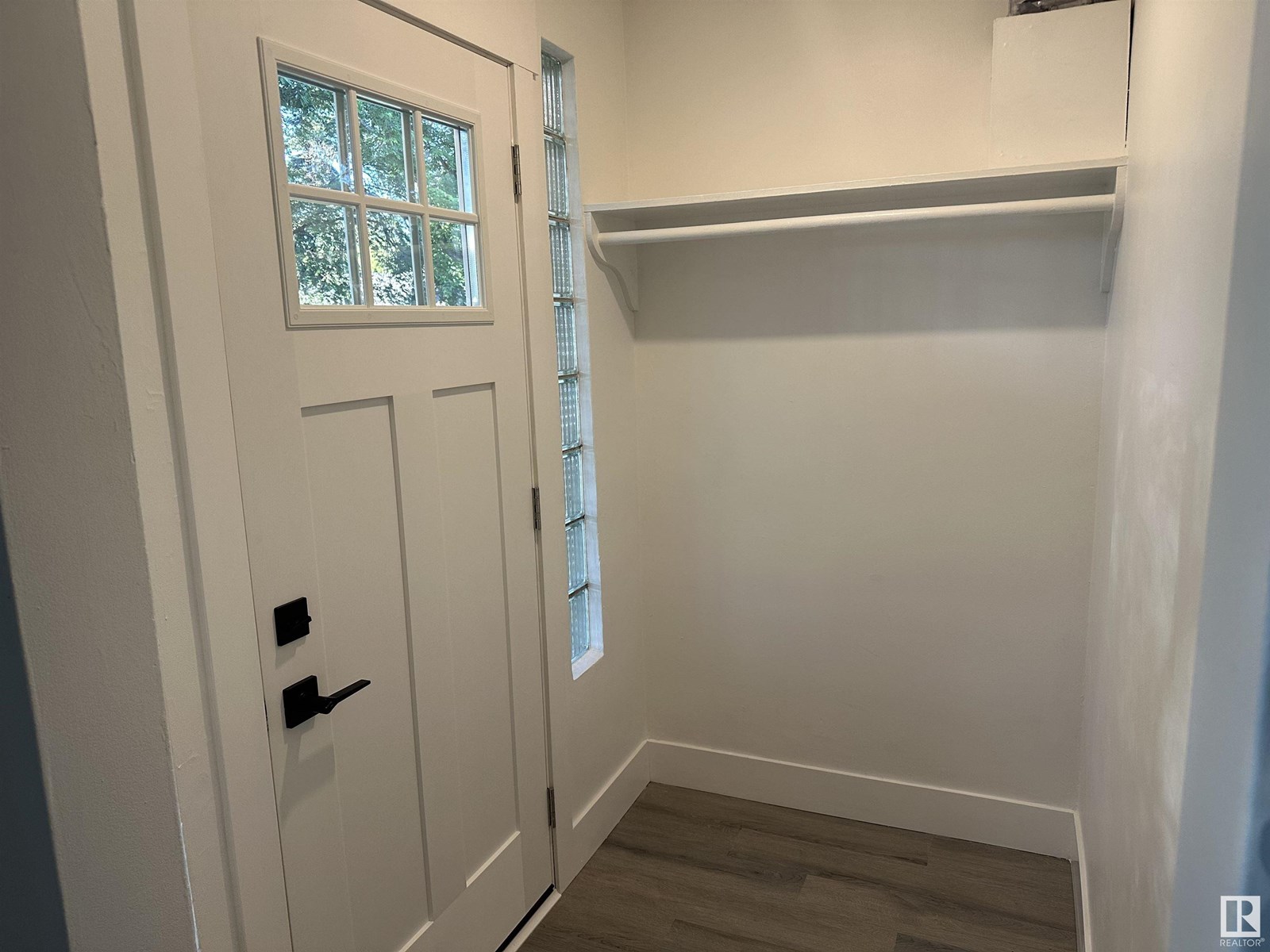 Property at 10929 74 AV NW image 2