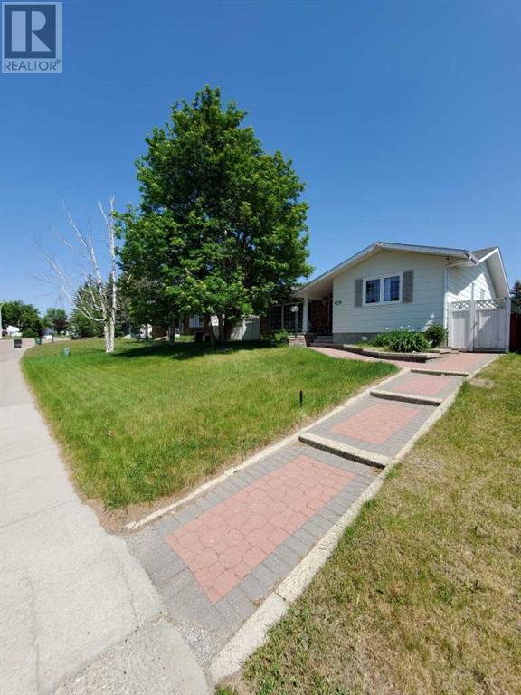 Property at 1421 53 Street image 1