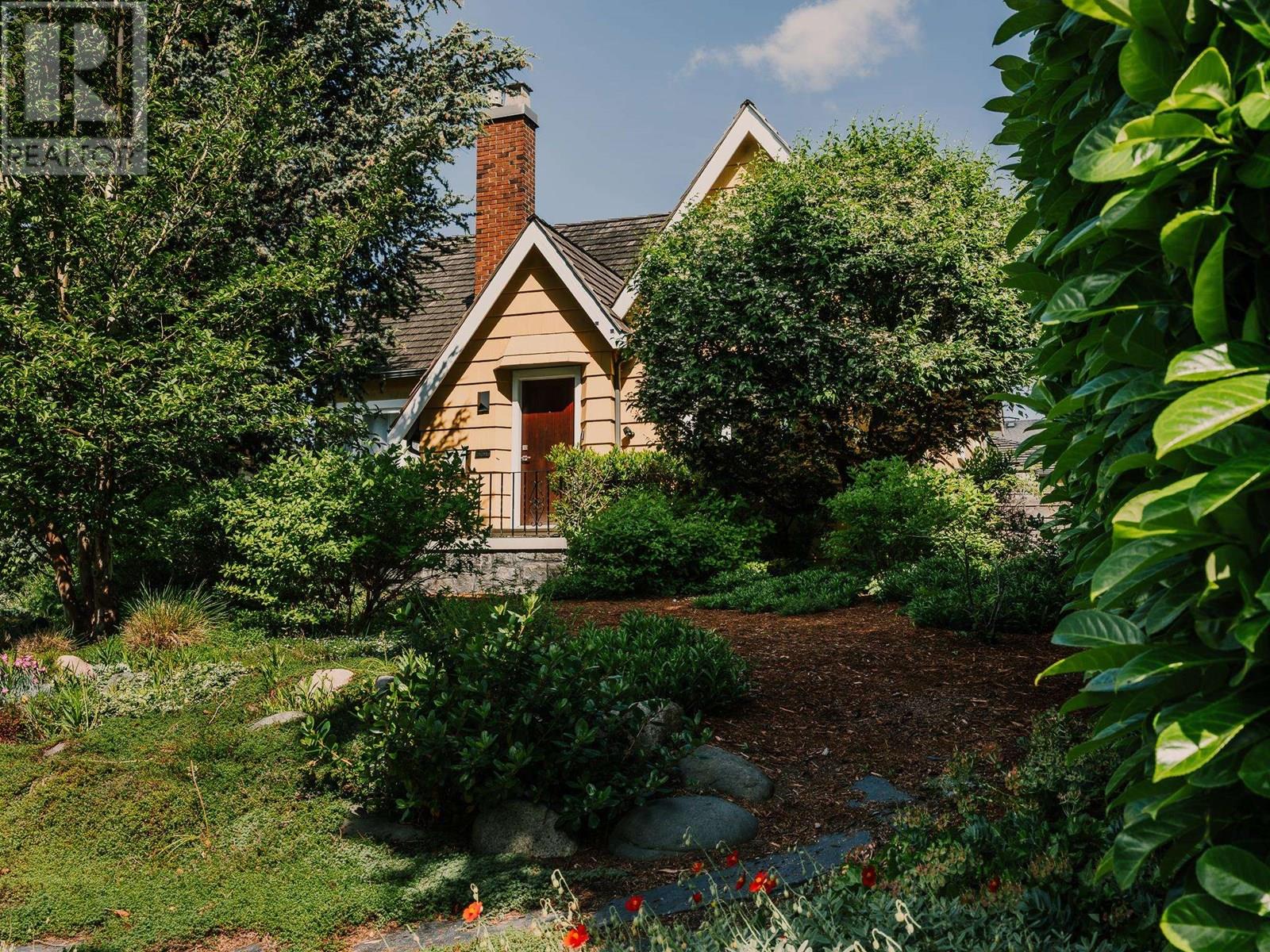 Property at 1833 EDINBURGH STREET image 1