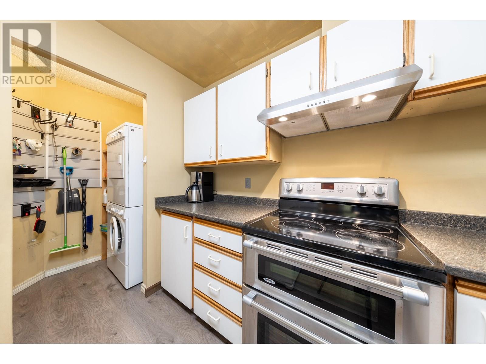 108 1190 Pacific Street, Coquitlam, British Columbia  V3B 6Z2 - Photo 6 - R3022041