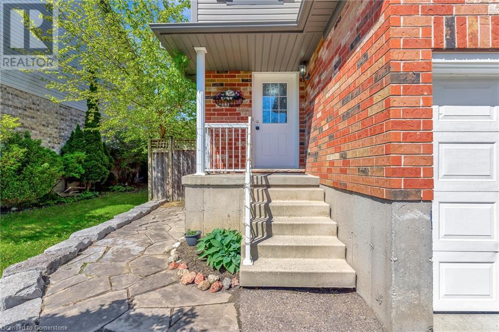 Property at 51 MADELEINE Street image 5