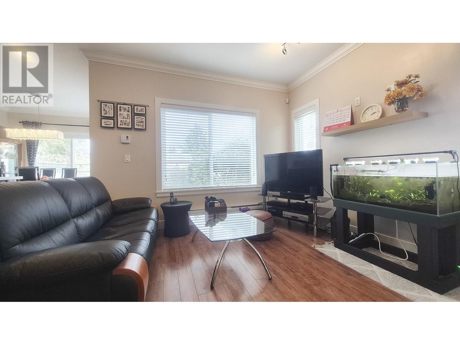 Property at 1 9131 WILLIAMS ROAD image 4