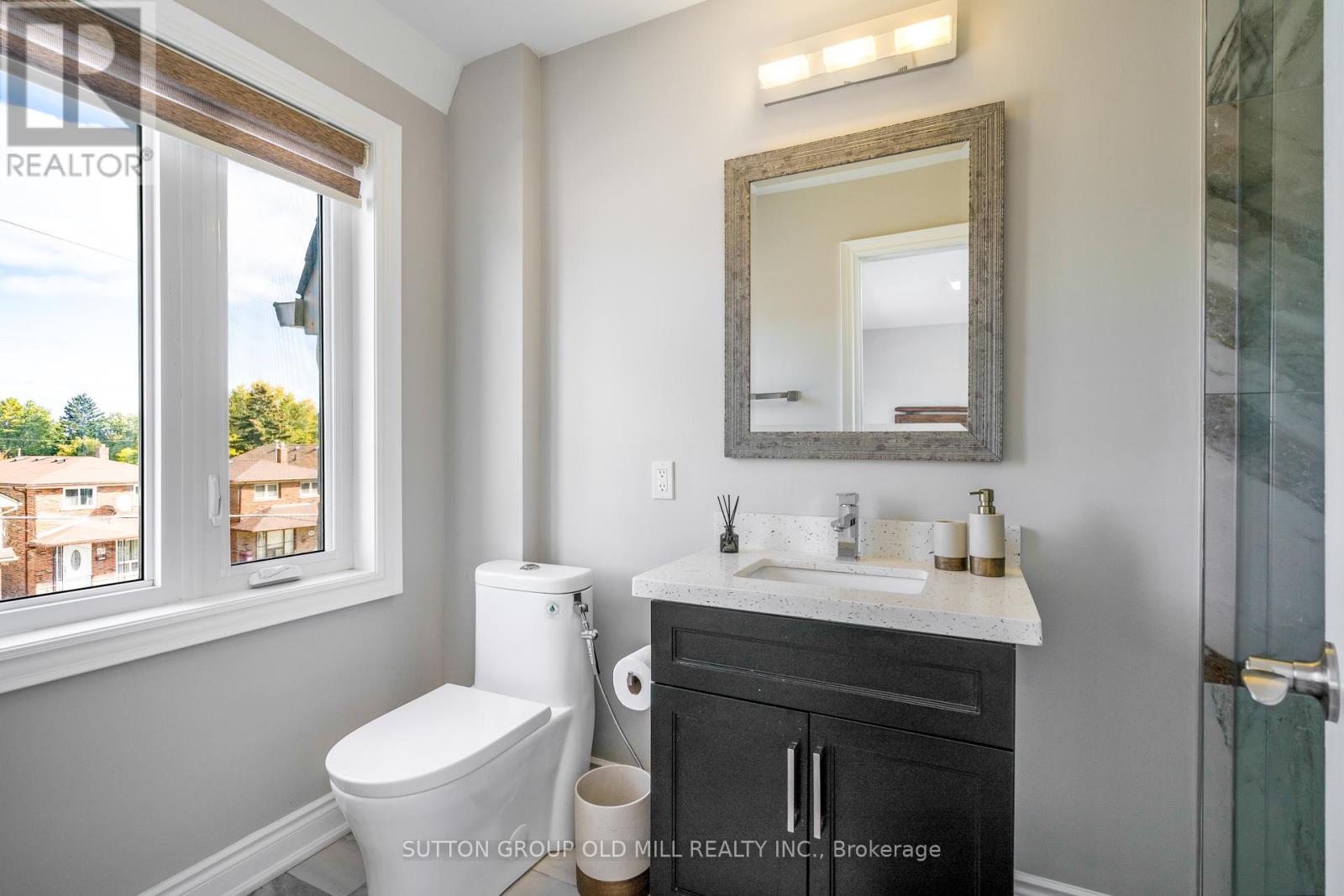 70 South Woodrow Boulevard, Toronto, Ontario  M1N 3L6 - Photo 30 - E12258164