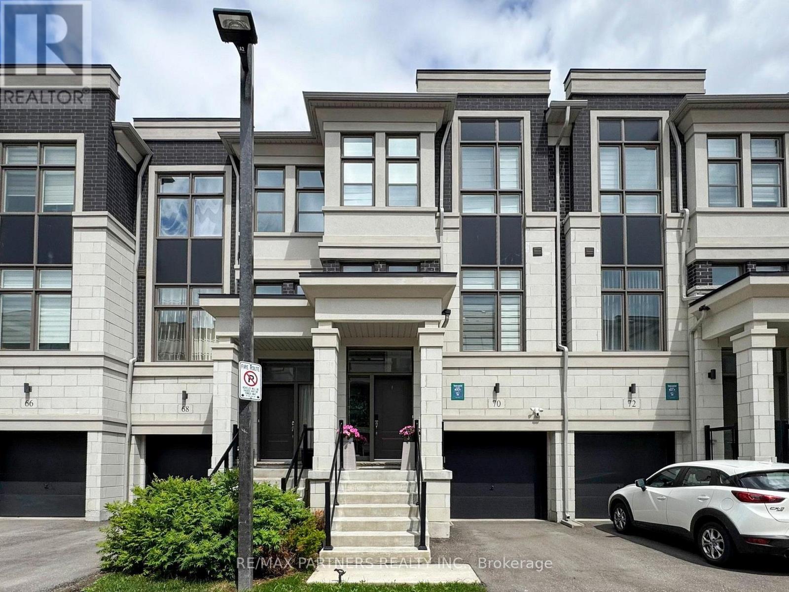 Property at 70 PANTHEON LANE image 2