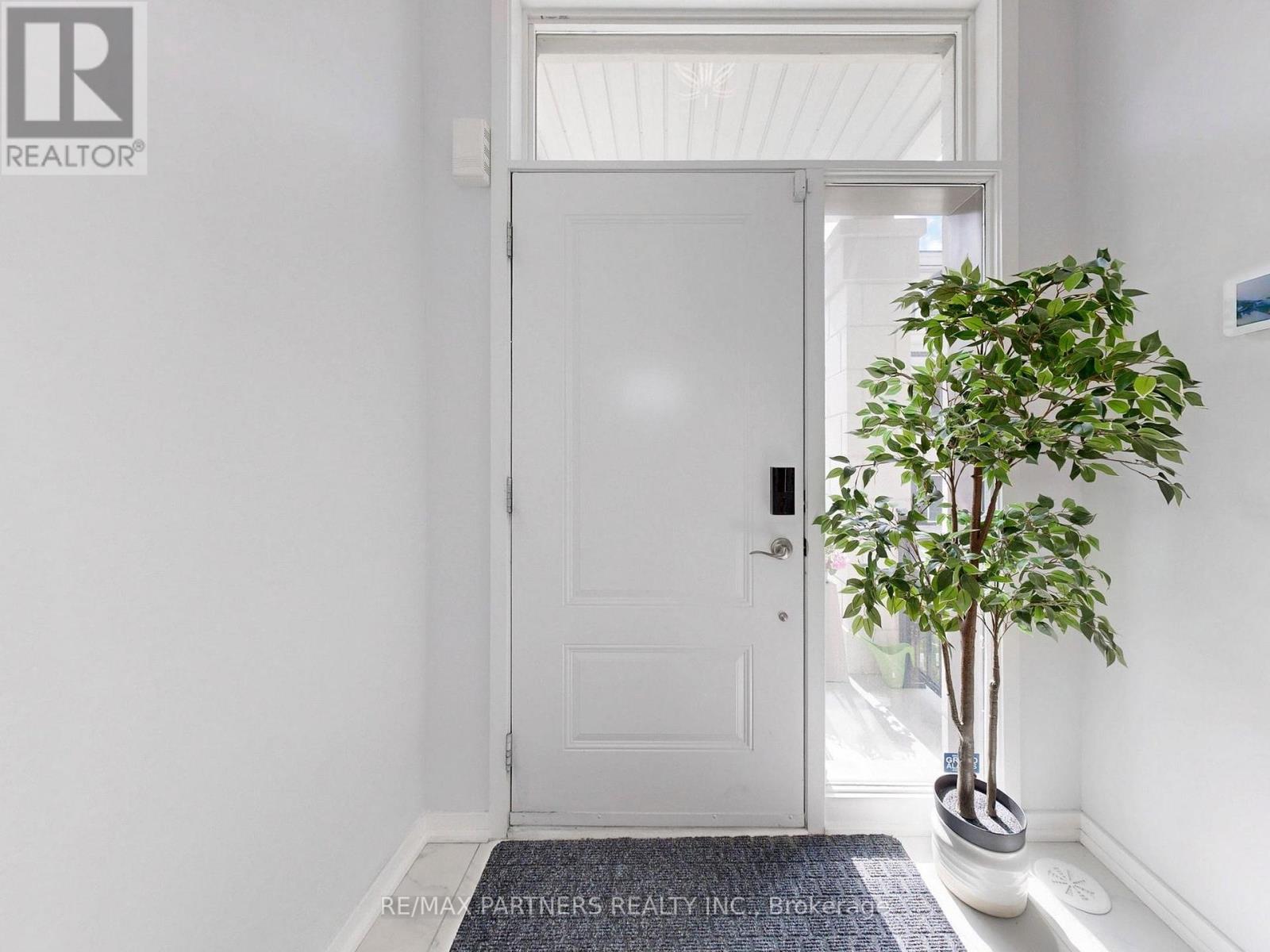 Property at 70 PANTHEON LANE image 3