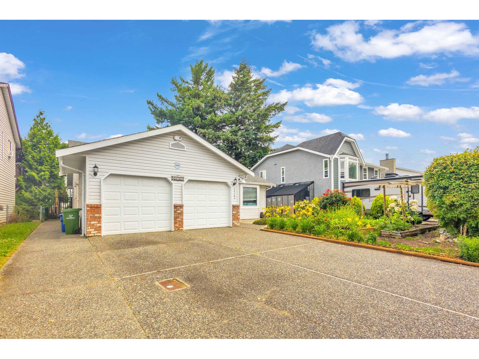 Property at 45763 TIMOTHY AVENUE image 3