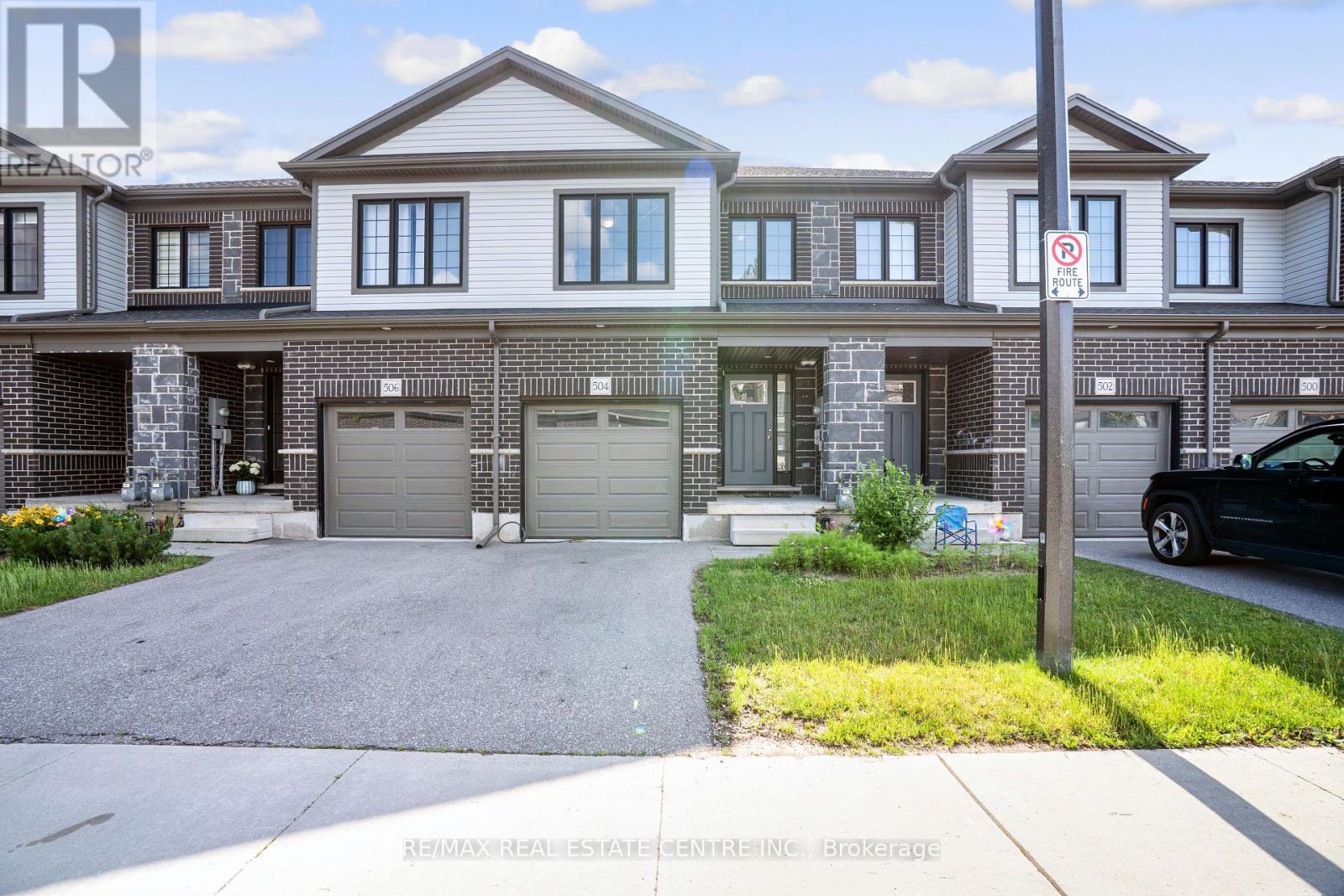 Property at 504 WOODLEA COURT image 3
