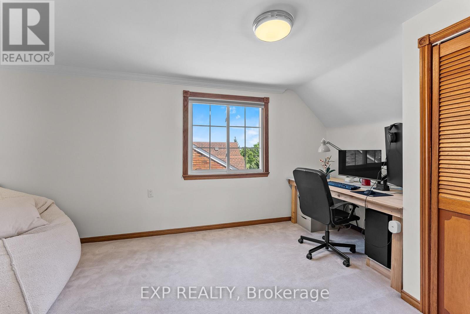 5743 Lowell Avenue, Niagara Falls, Ontario  L2G 4E4 - Photo 23 - X12258198