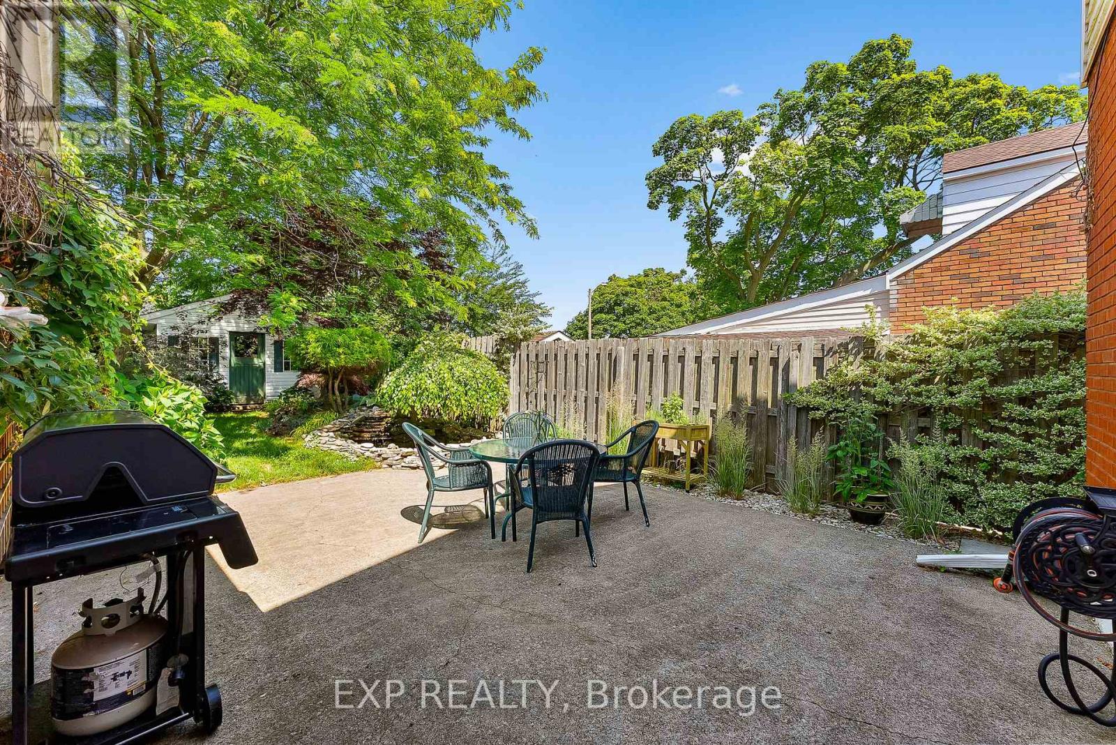 5743 Lowell Avenue, Niagara Falls, Ontario  L2G 4E4 - Photo 35 - X12258198