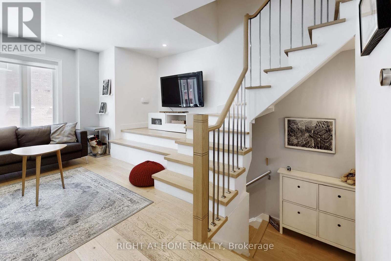 Property at 6 GROGAN MEWS image 3