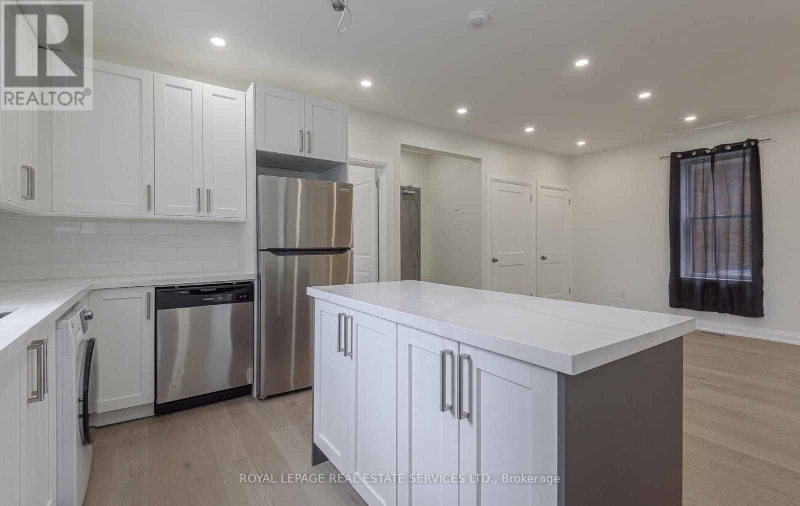 631 Lawrence Street, Cambridge, Ontario  N3H 2M8 - Photo 10 - X12258214