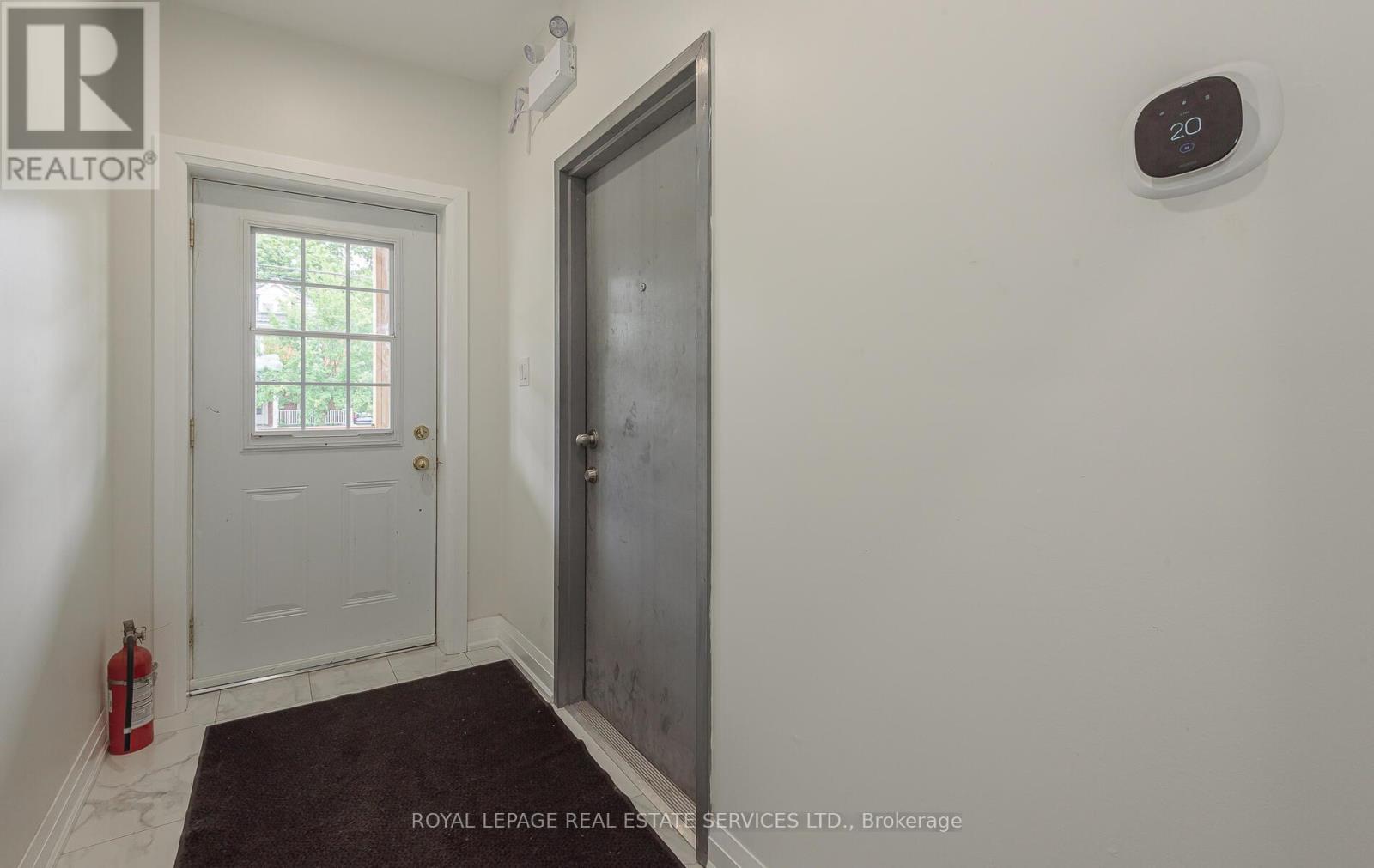 Property at 631 LAWRENCE STREET image 5